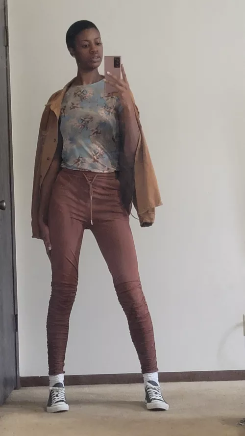 pretty brown down [f]