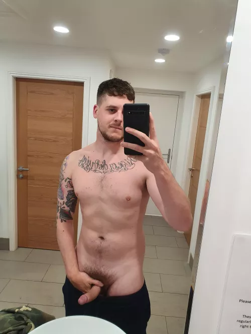 Public bathrooms make the best selfies