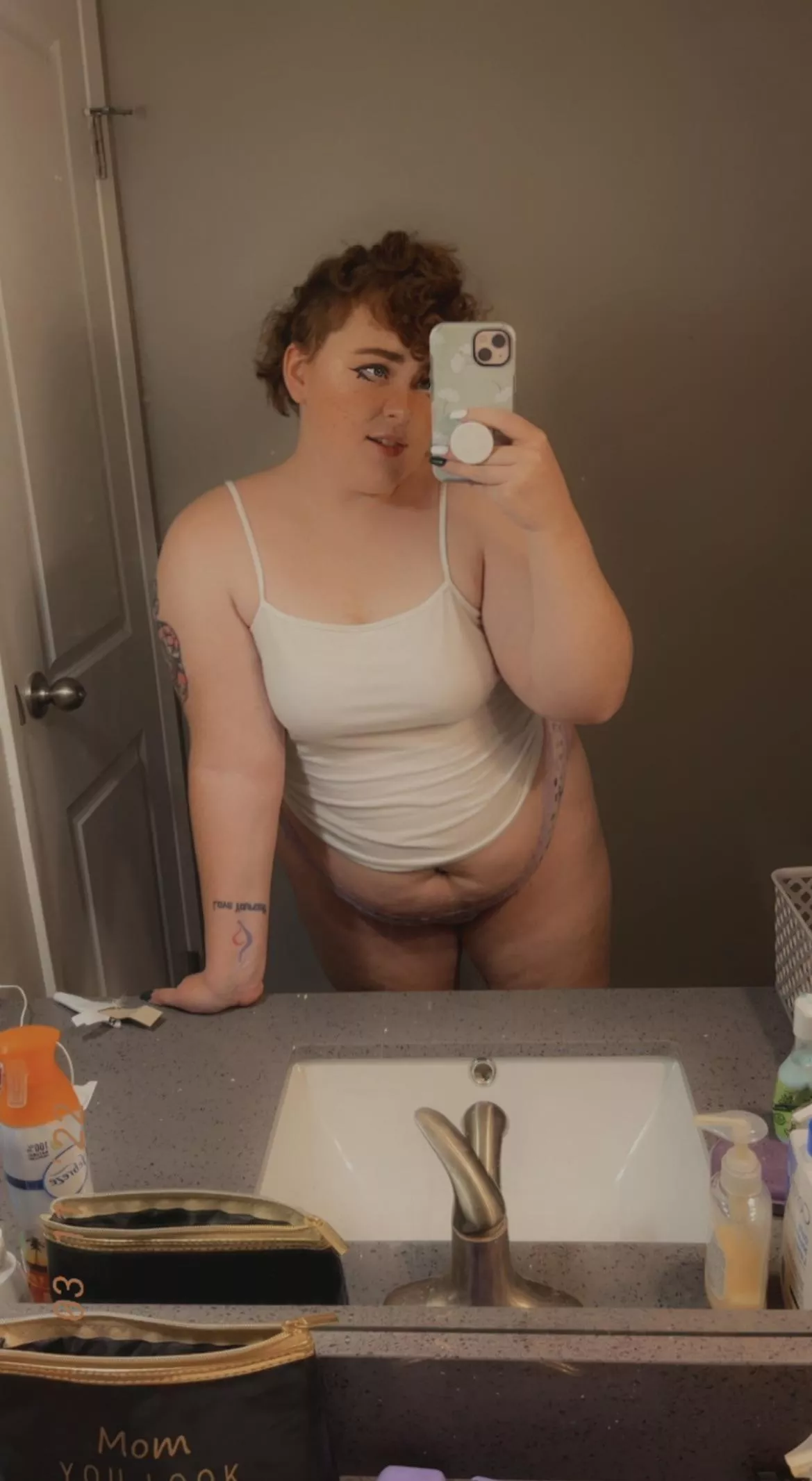 [SELLING] a bit of tummy don’t hurt anyone😩 KlK: bunnybabesred / SC: rhbunnybabes