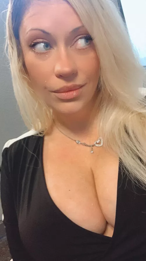 They want out this morning 🫣