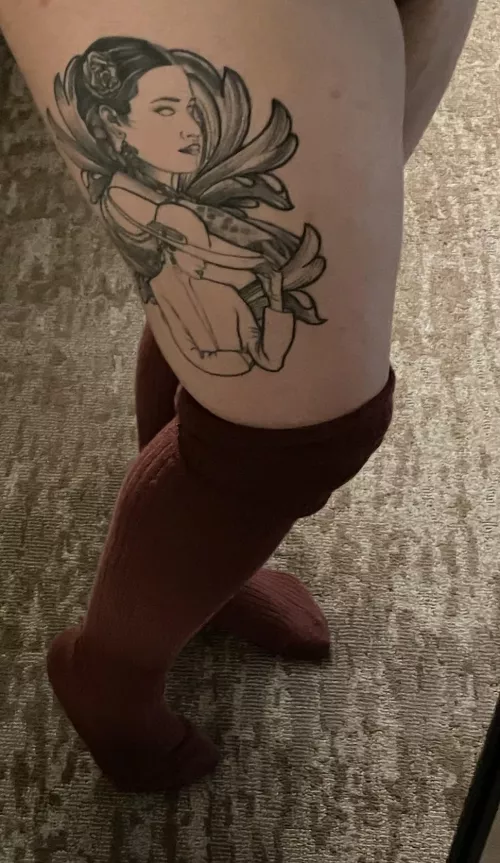Thigh highs and tattoos 🥵❤️🥰