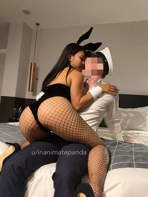 This bunny will look after you if you give her a carrot 🥕