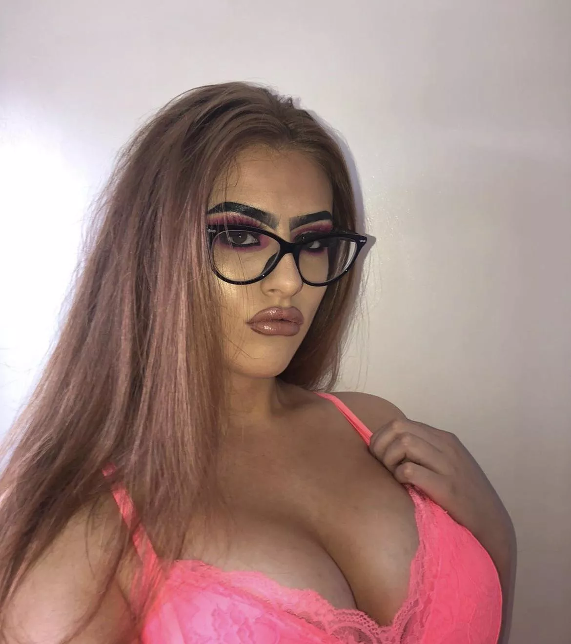 What you doing to her?🍉