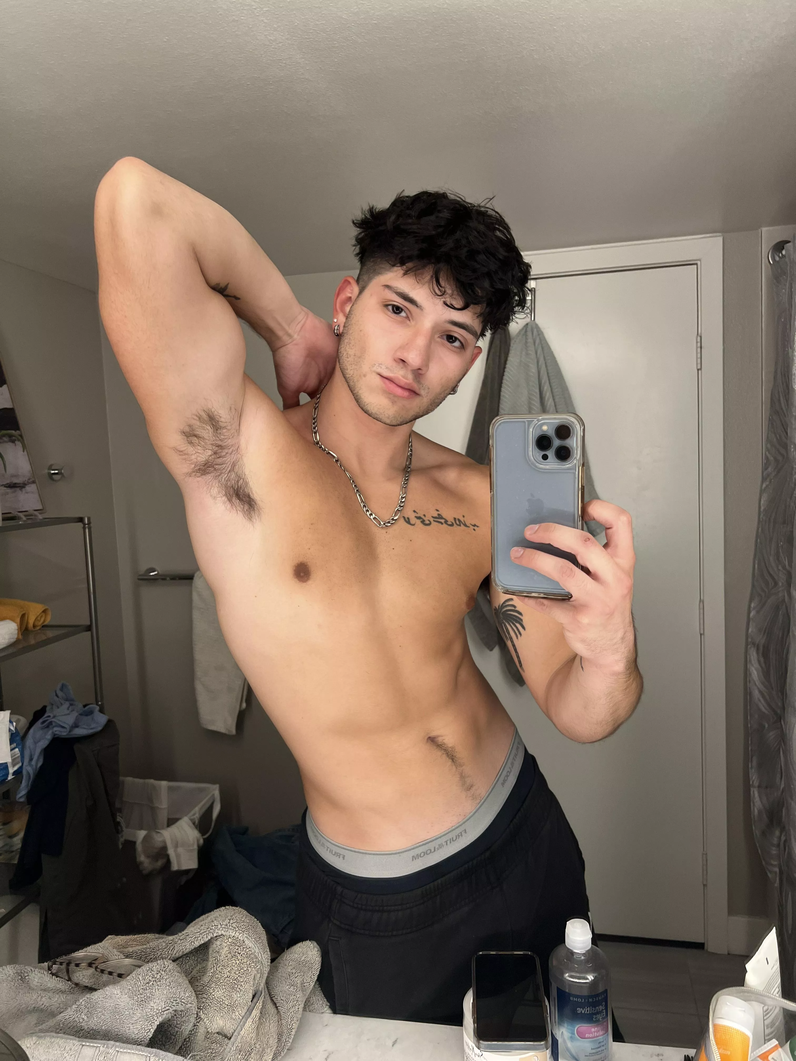 Who needs their pussy stretched?