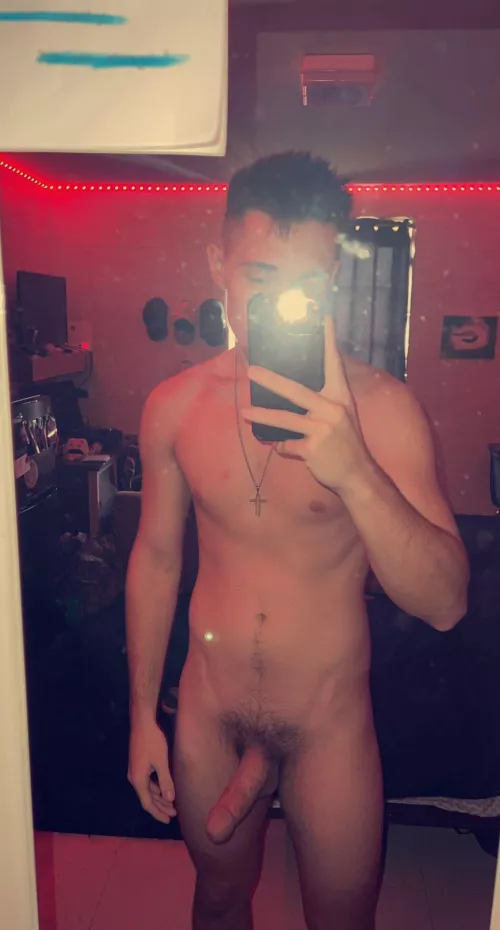 who will give me the attention I need? 👀