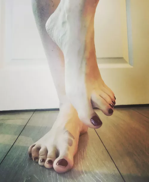 Who's waking up to these toes?