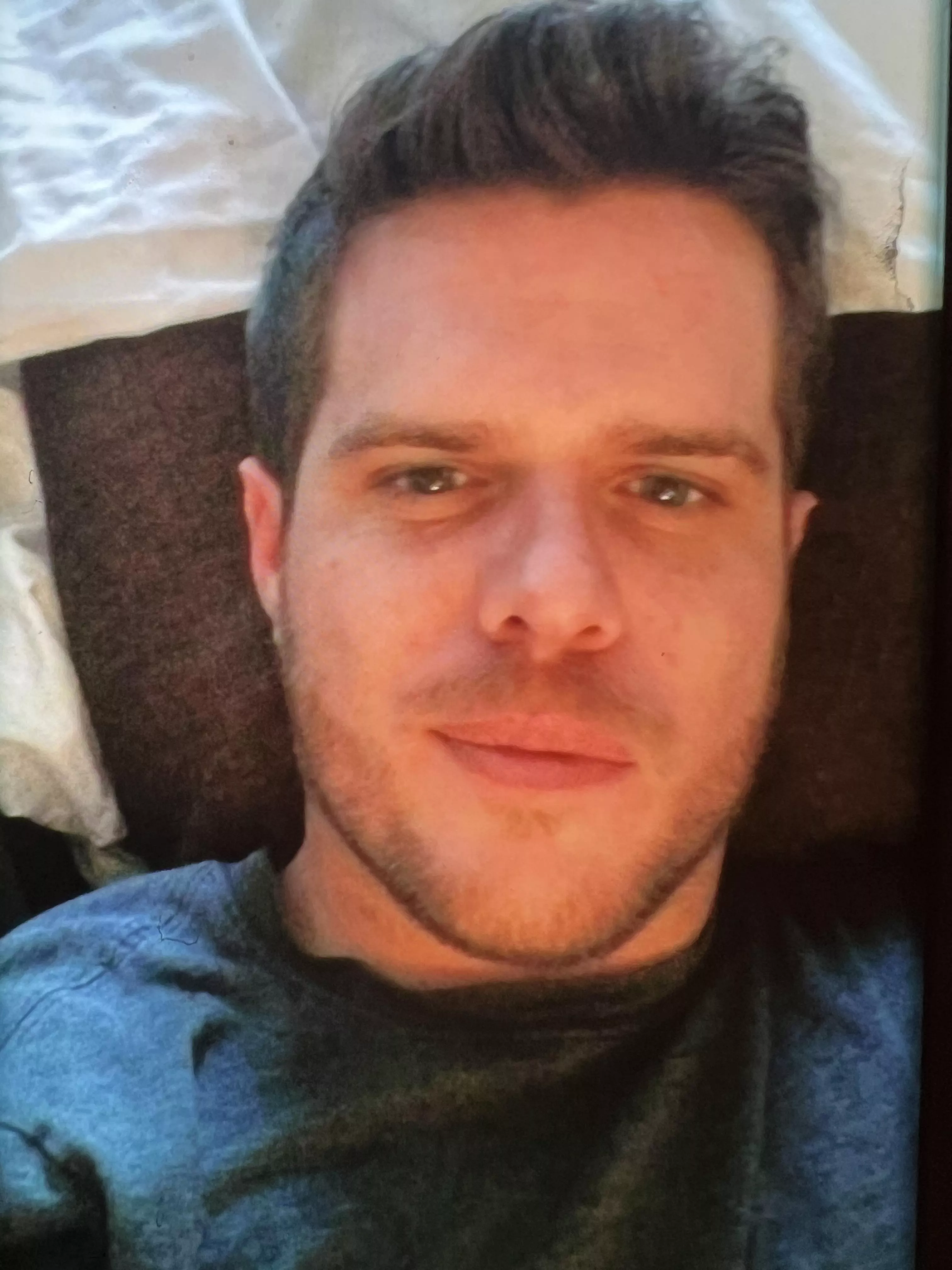 Wish I had a friend to chill with online