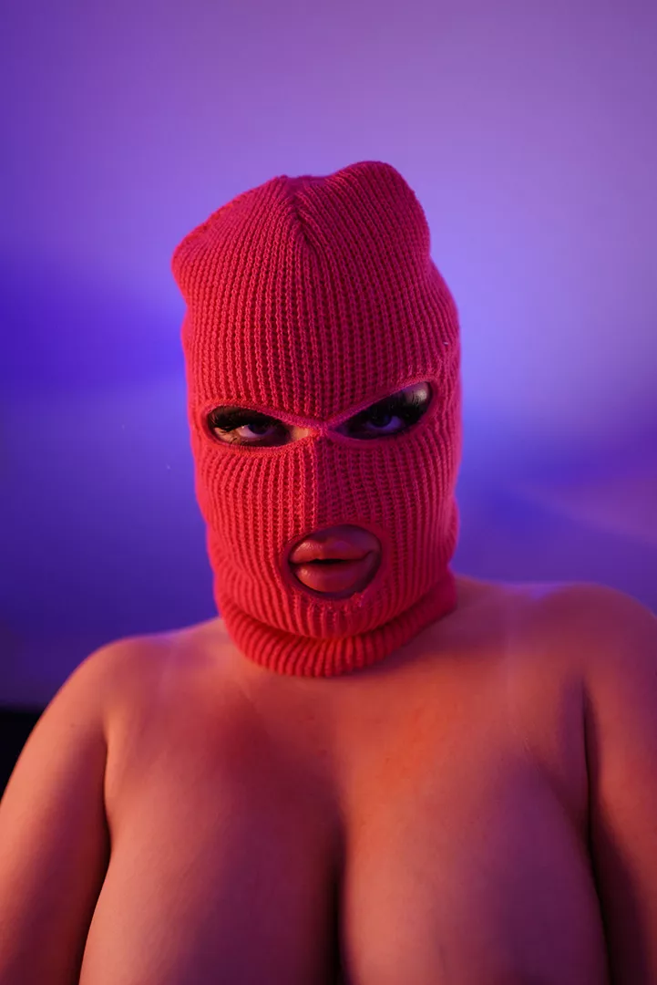 Would your cumshot reach my face if you titfucked me?