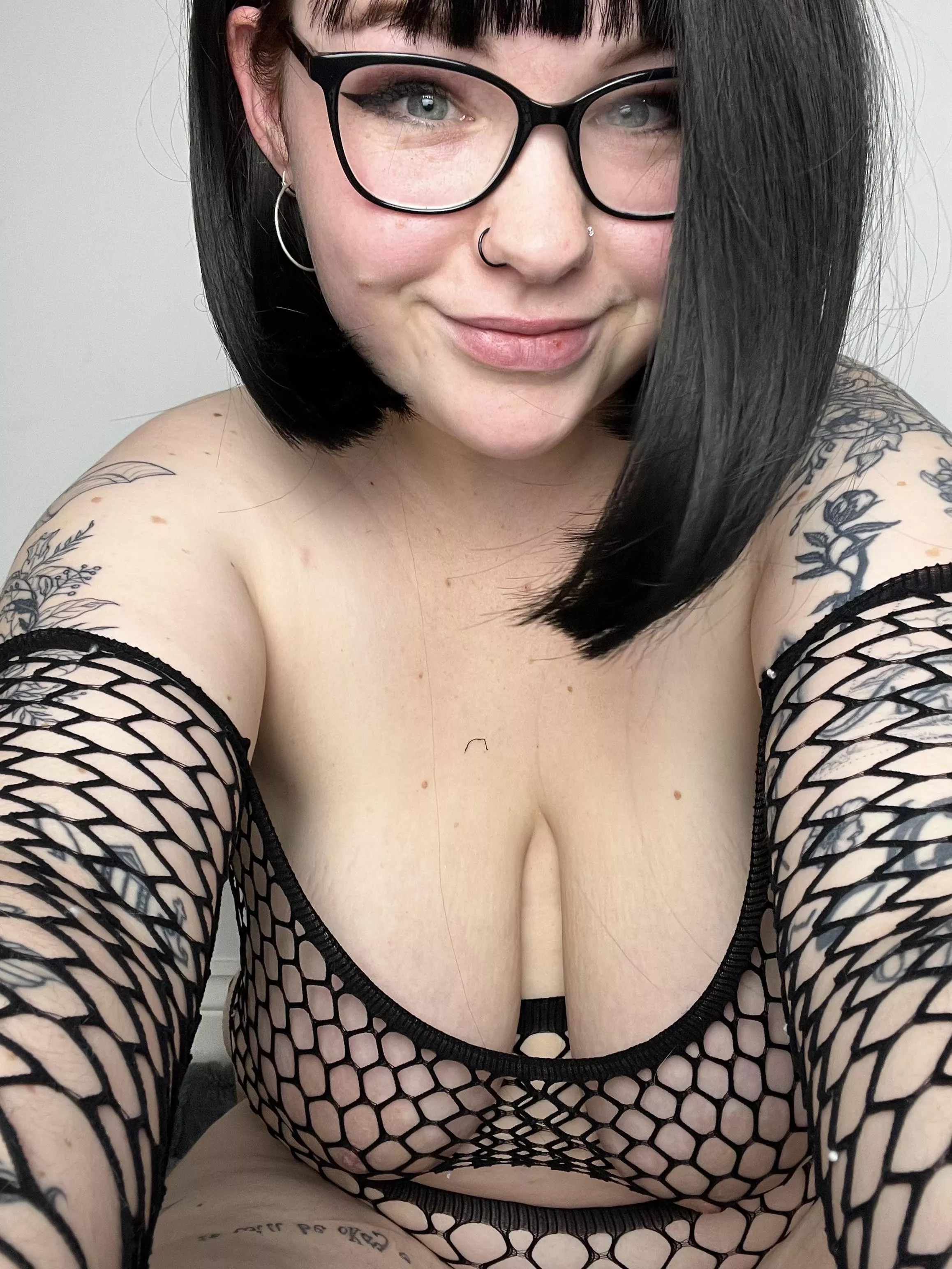 You can see all my stretchmarks like this :)