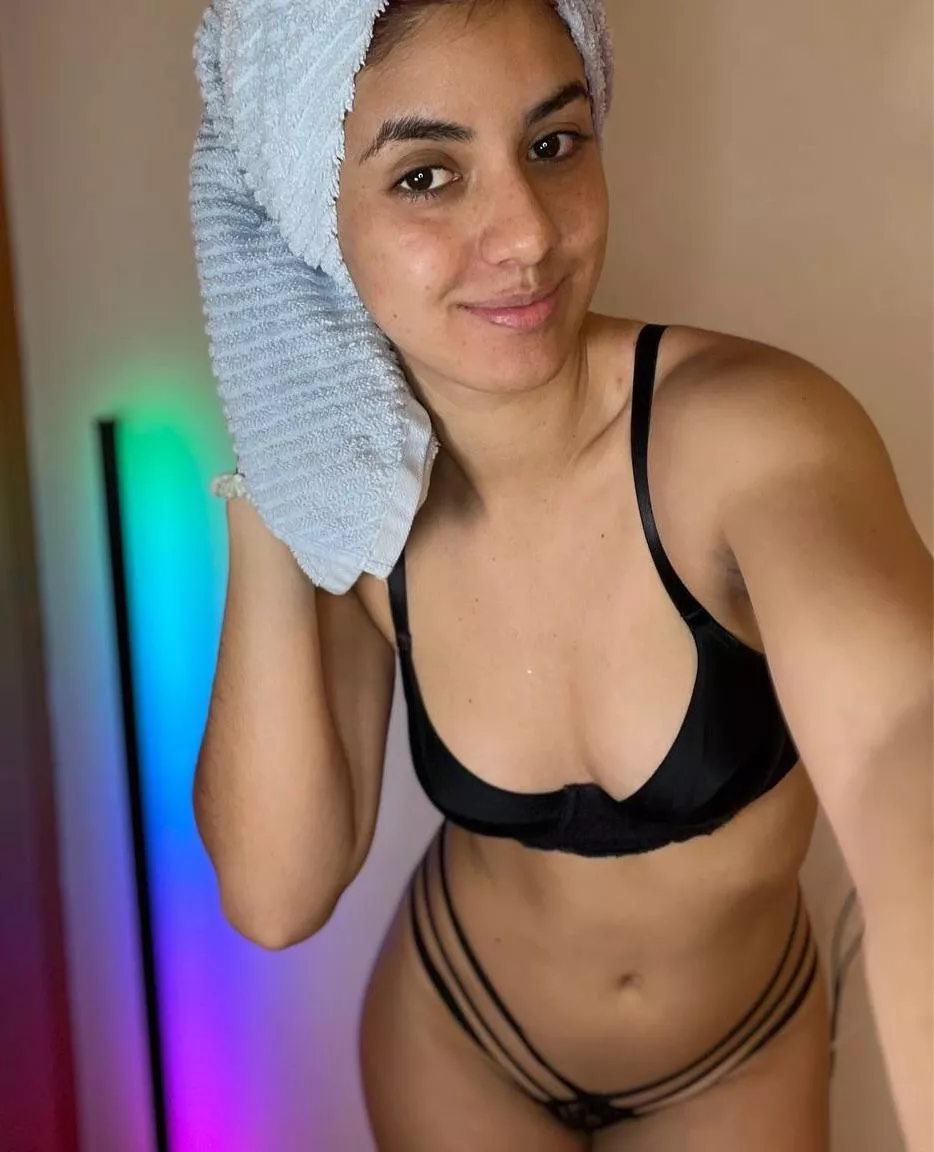 1 truth 1 lie: i'm 18 and still a virgin