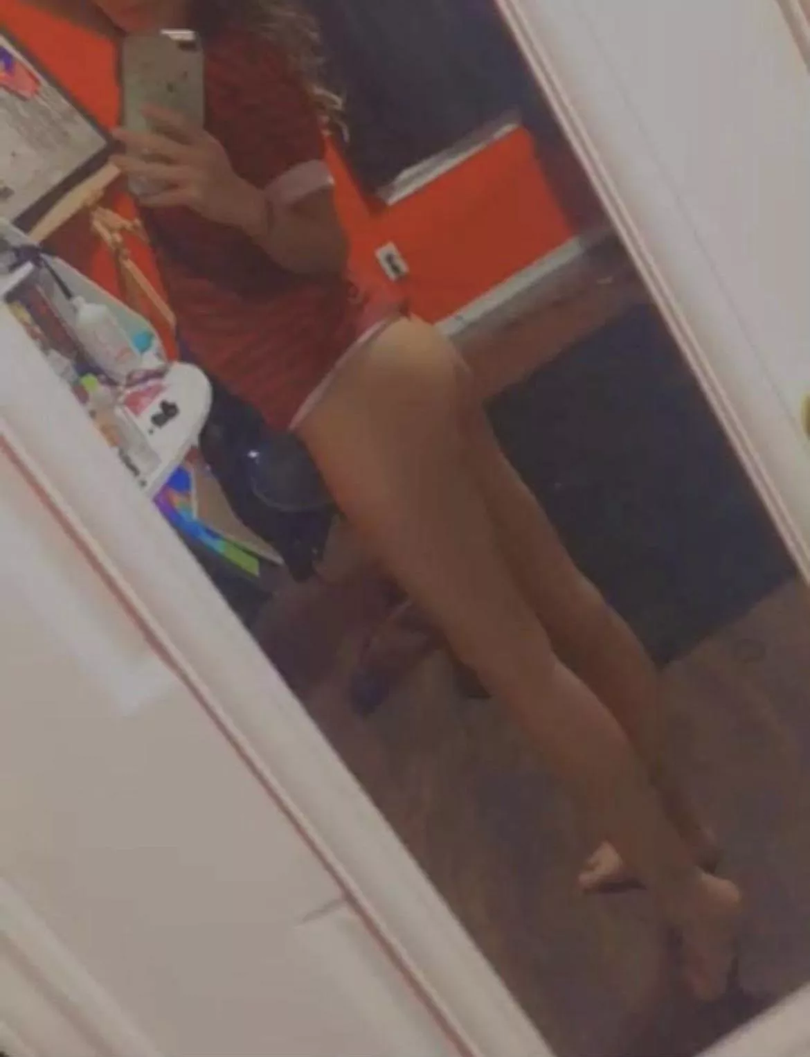 19,118,5’4 hopefully a side profile is okay