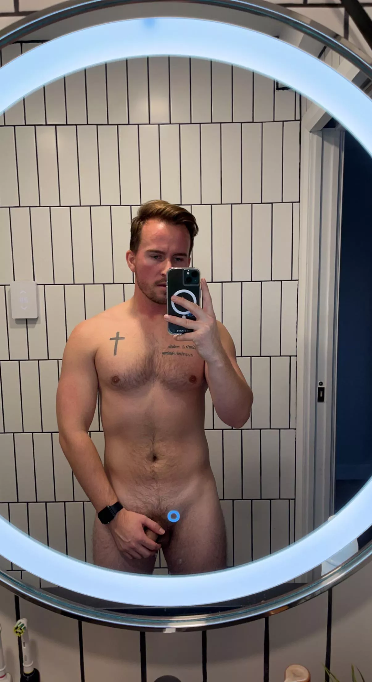 [26] post workout selfie