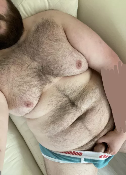 (27) Post work chill. Who's gonna help me take it out fully?