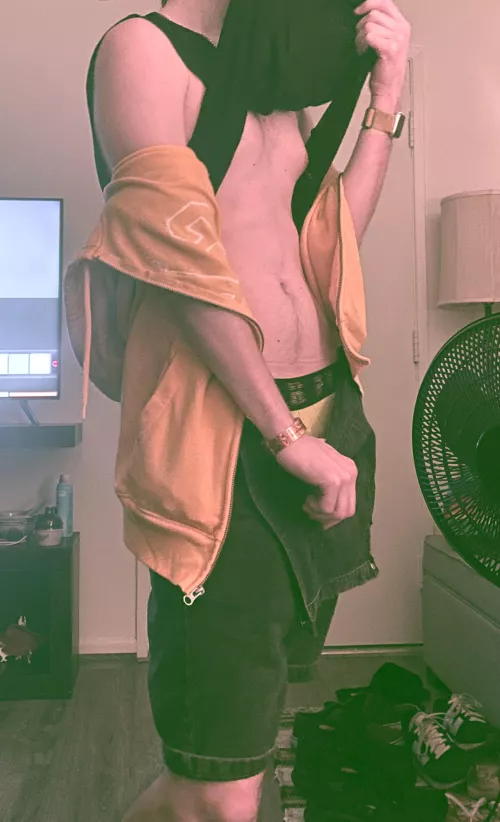 30 I’m not allergic to push ups, I’m just usually a support character. Happy Thursday guys! What’s everybody playing?