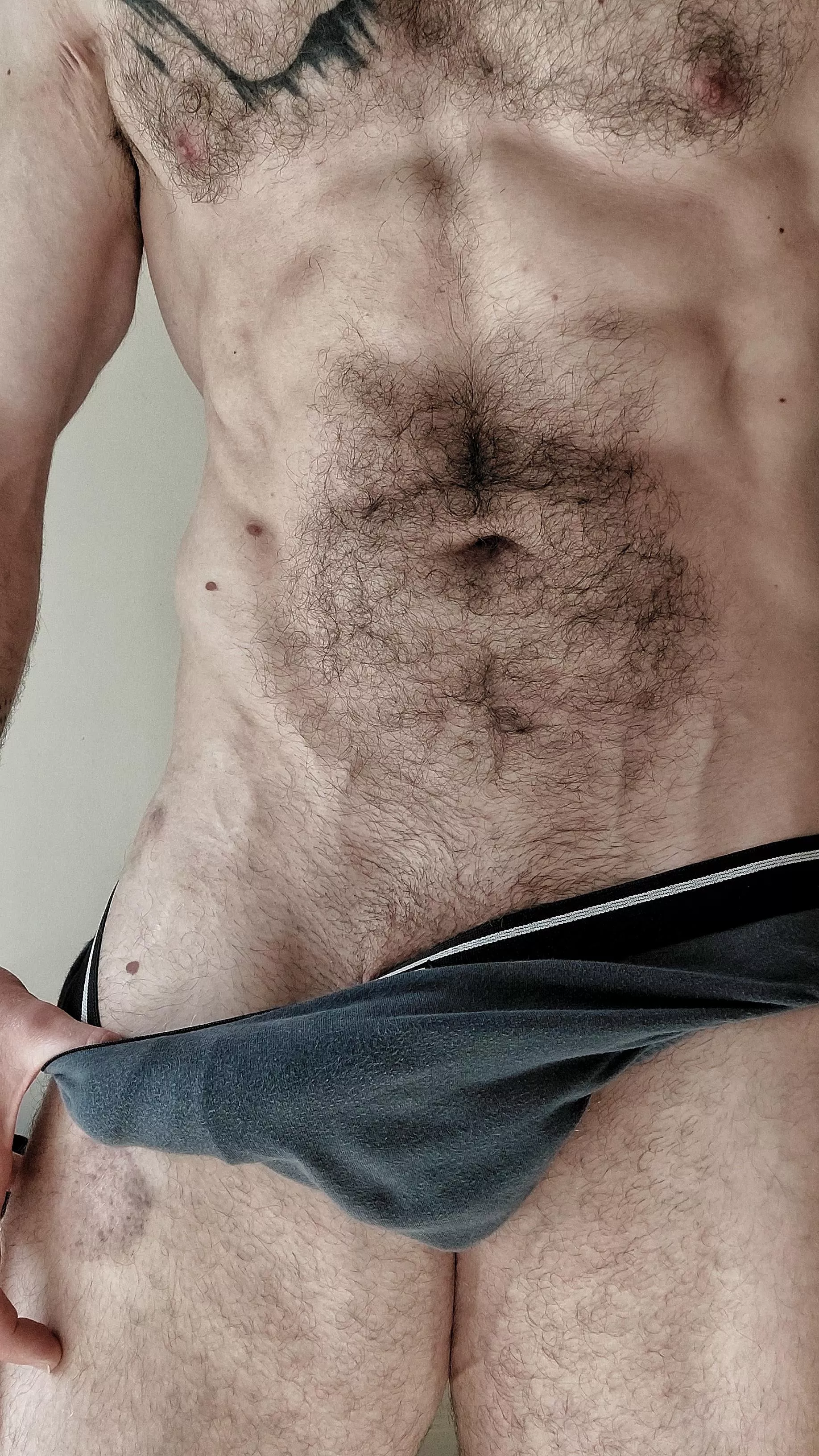 [36 str8] Seconds later my thumb slipped and things got all... bouncy