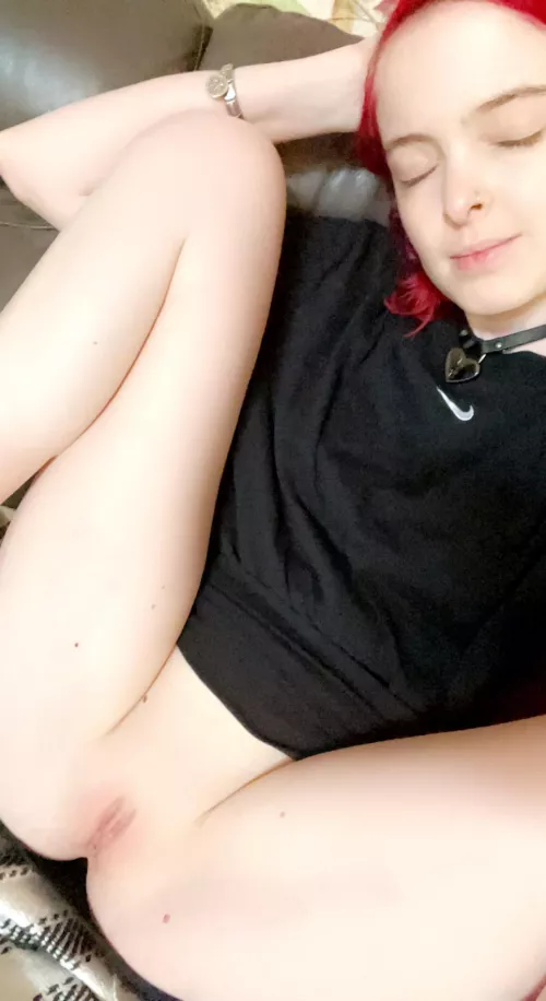 Any girlies wanna have some [F]un? 🥺