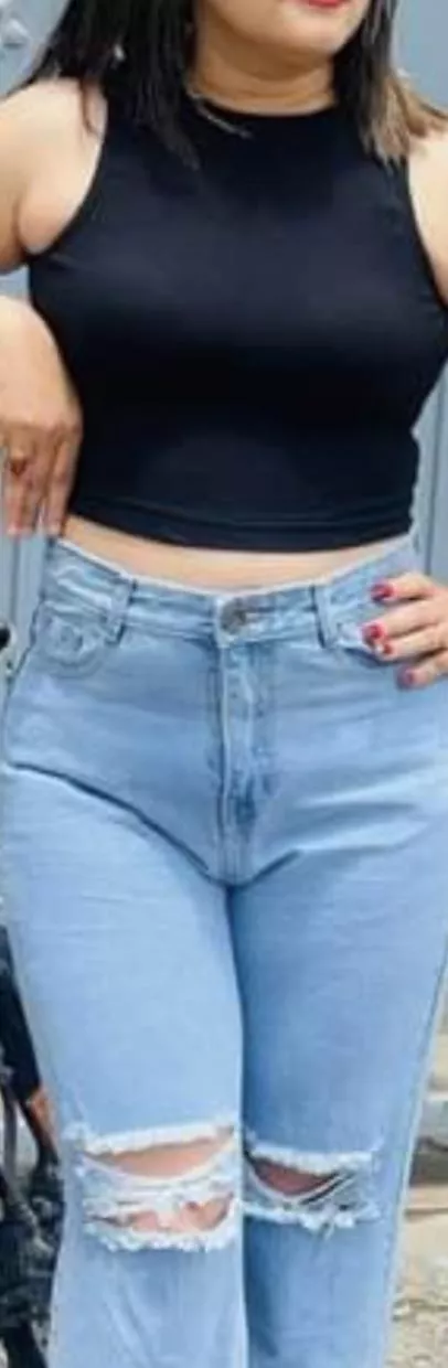 Anycoyple looking for hot mommy?