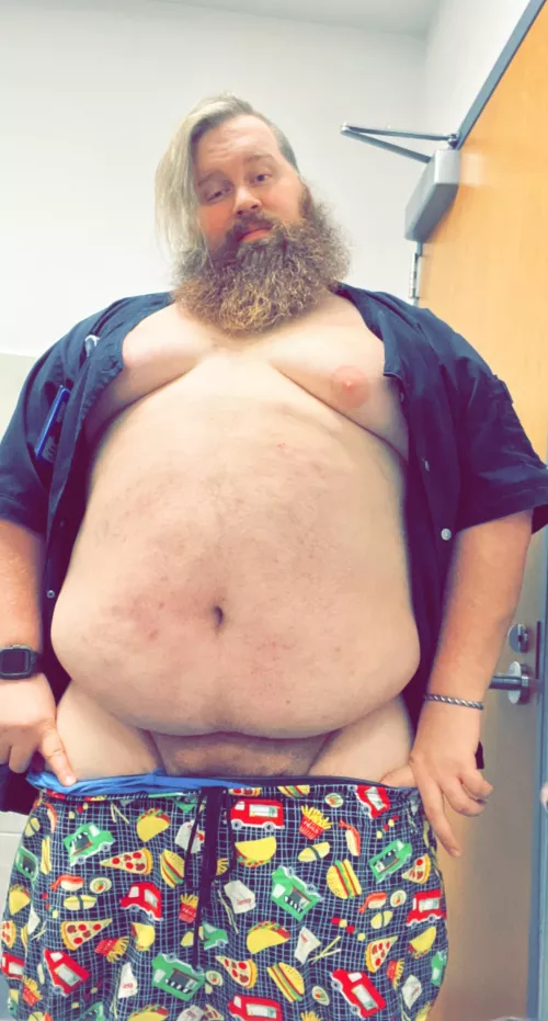 Can i be your afternoon snack? 😉