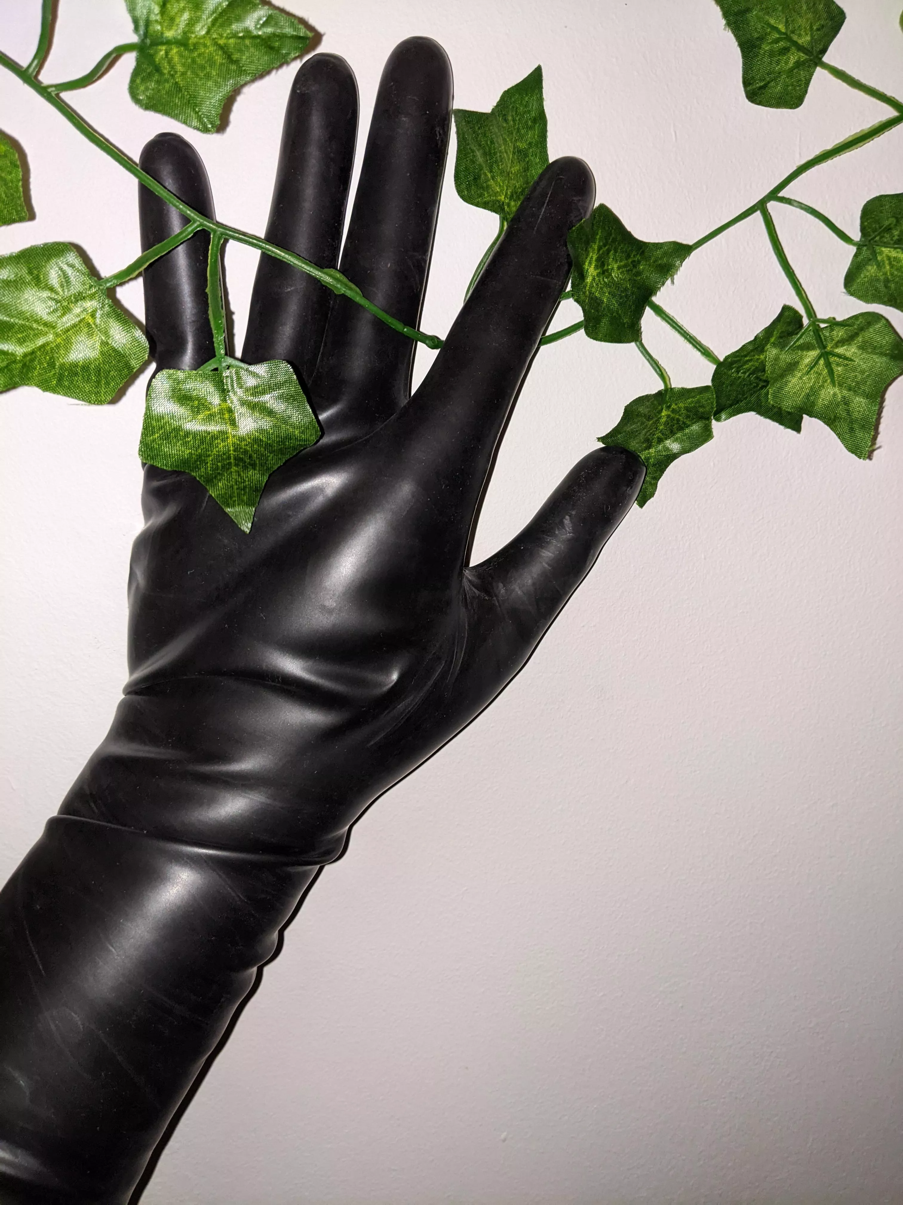 Can't get enough of rubber 😍