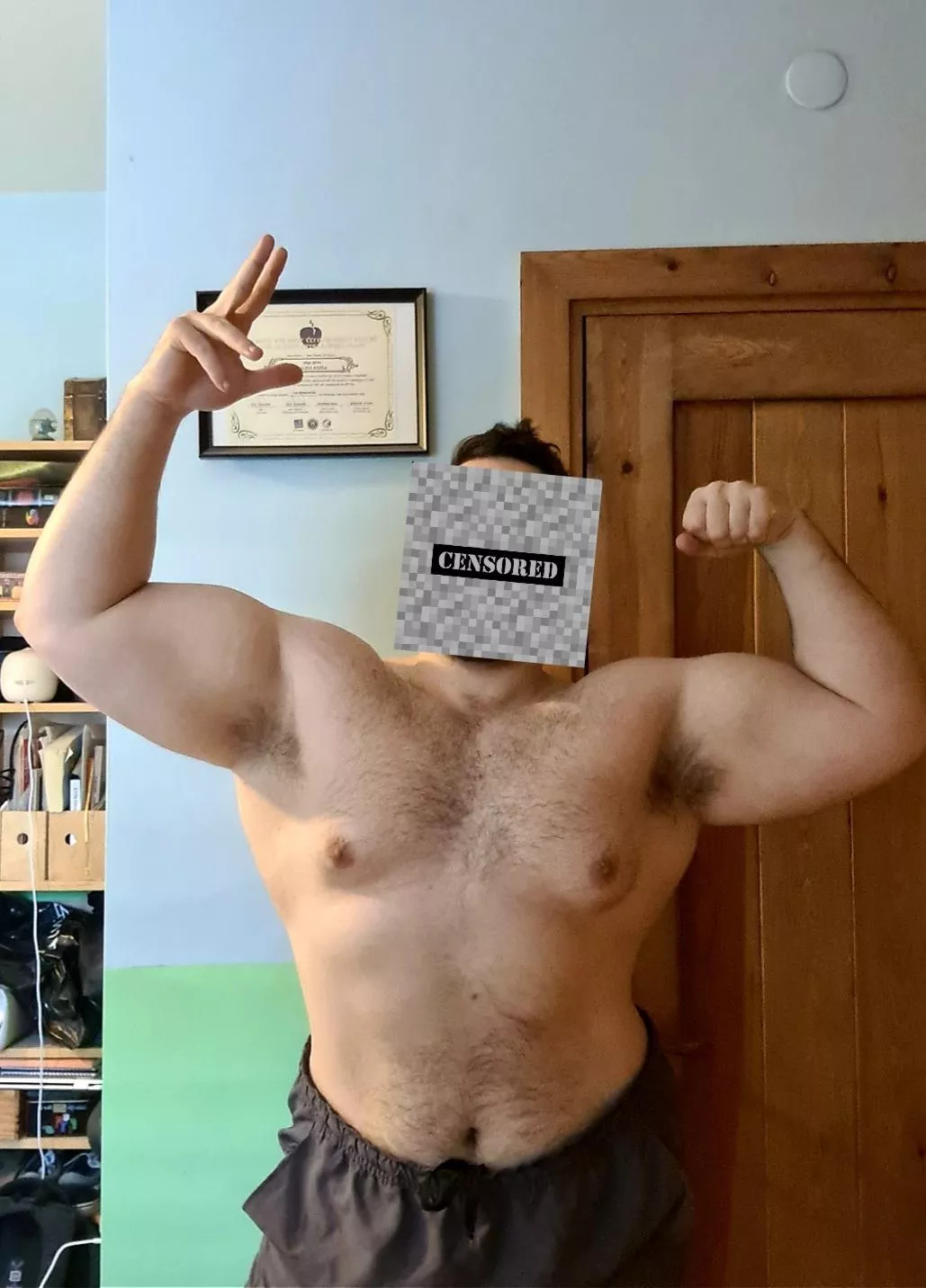 Chubby guys can be strong too! 🤫