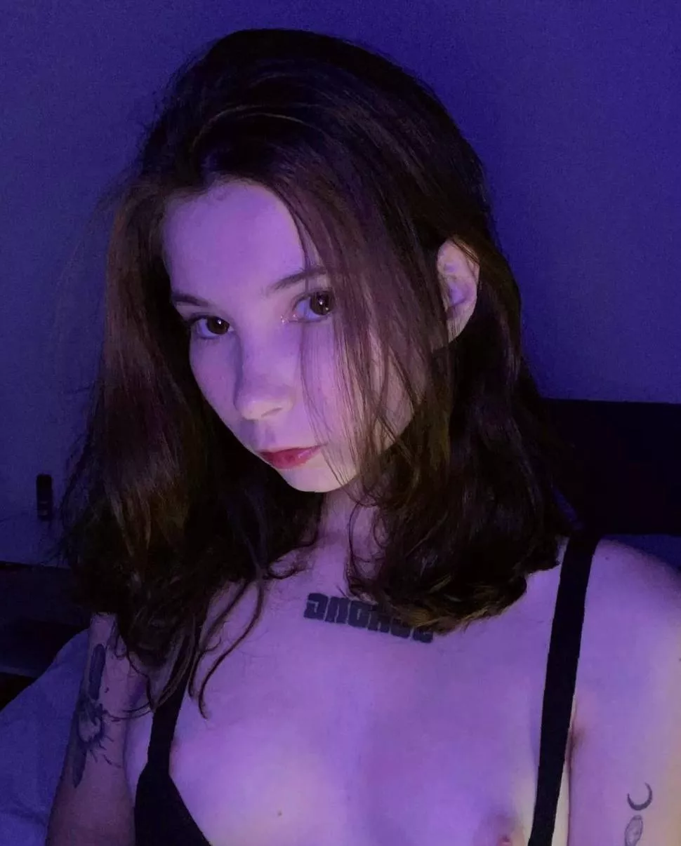 Cute Face And Perfect Tits