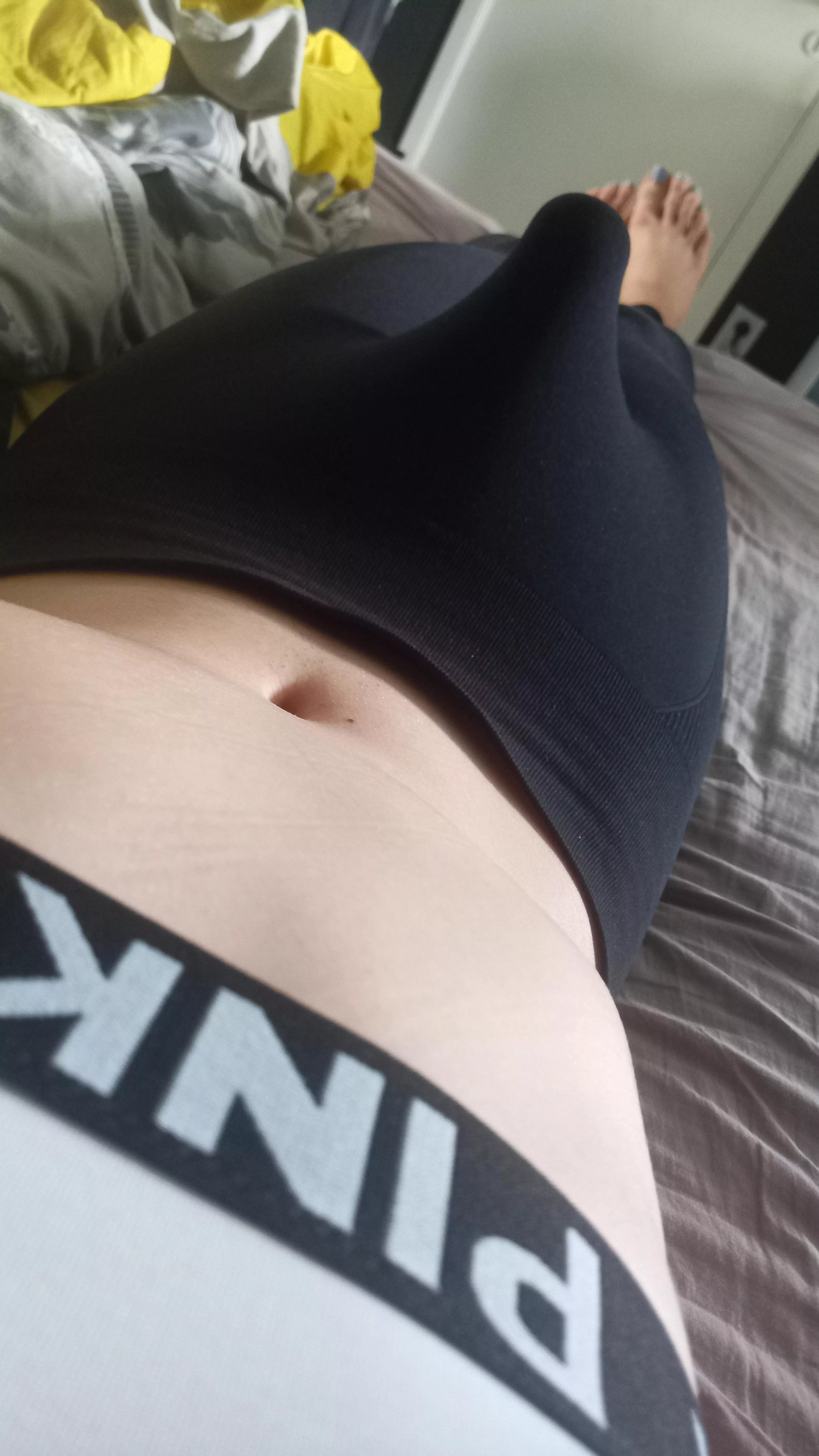 Do u like ur girls with morning wood ? 🙈