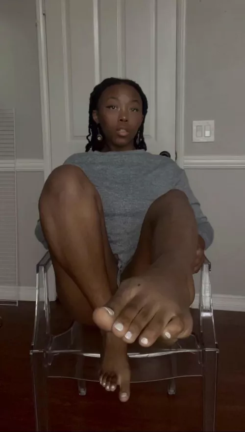 Do you like my toes ?