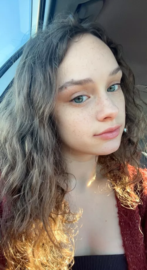 [domme] Look into my eyes and try to tell me that you don’t want to suck my cock sissy 😂