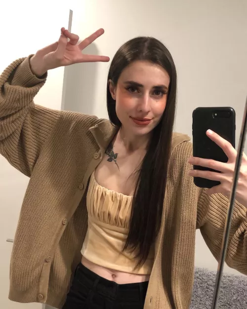 [f] hope you like goofy emo girls!!🧌