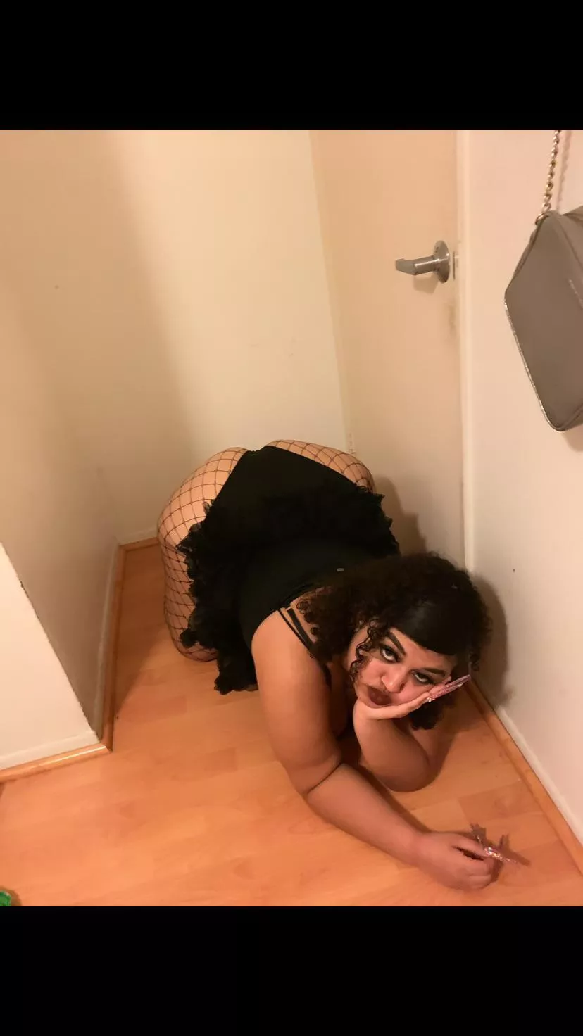 F19 ur pov of backshots ;)