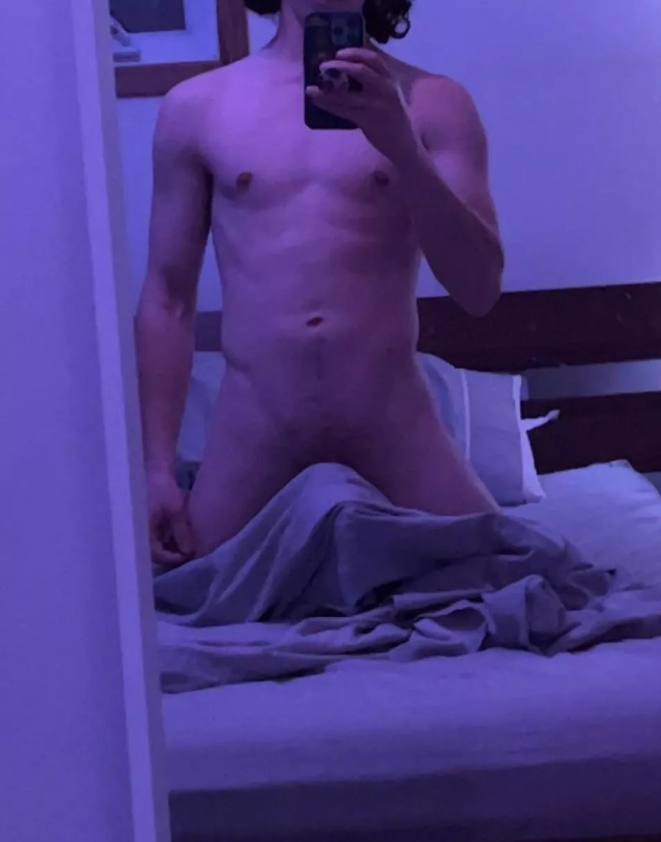 Feeling (m)yself tonight