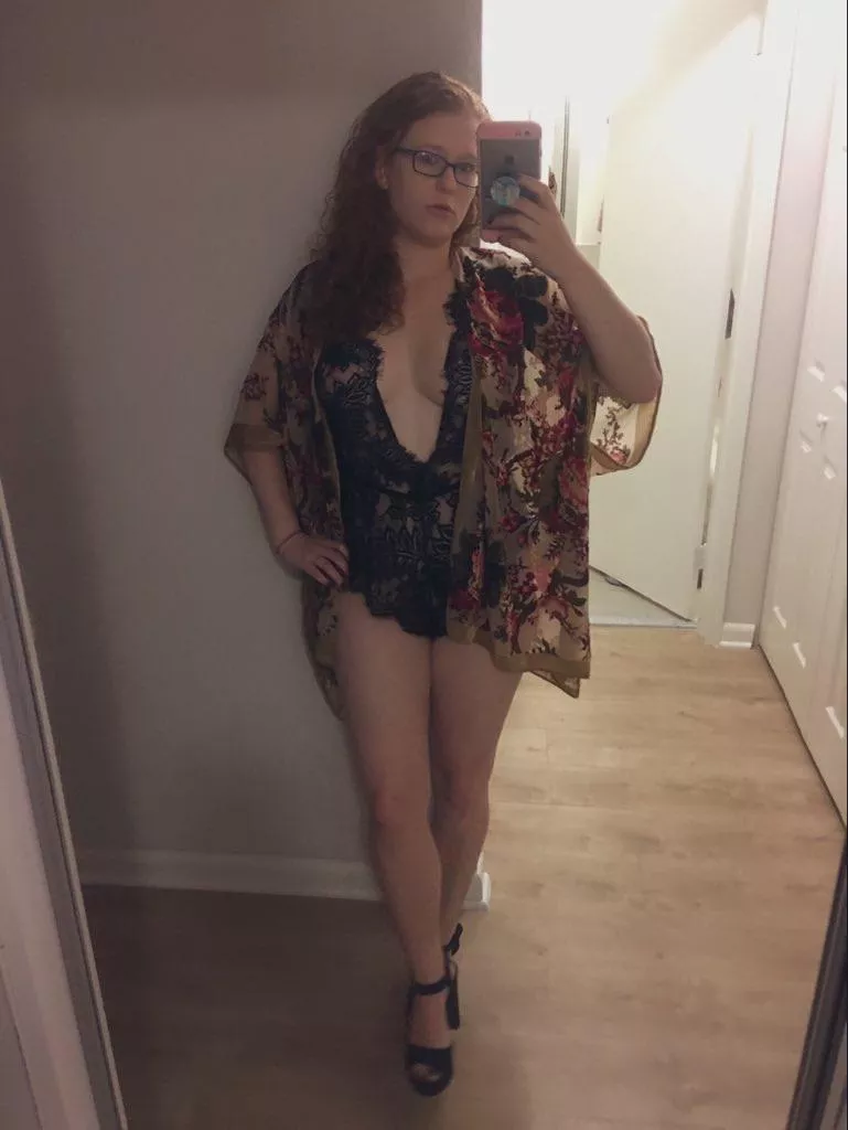 First time posting in this subreddit. Hello 👋🏻 (F)