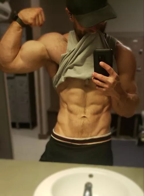 Flex Friday is a thing right? [36]