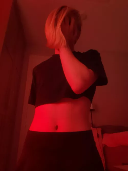 Happy Friday everyone! Here's me enjoying the crimson hour :)