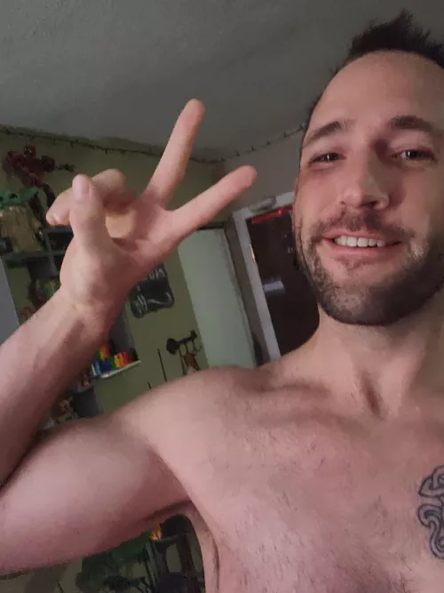 happy Friday yall! I hope you have an amazing day!