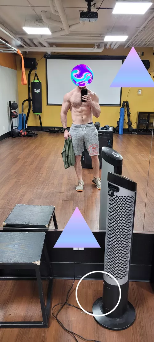 hopefully my gy(m) doesn't care I took my shirt off..