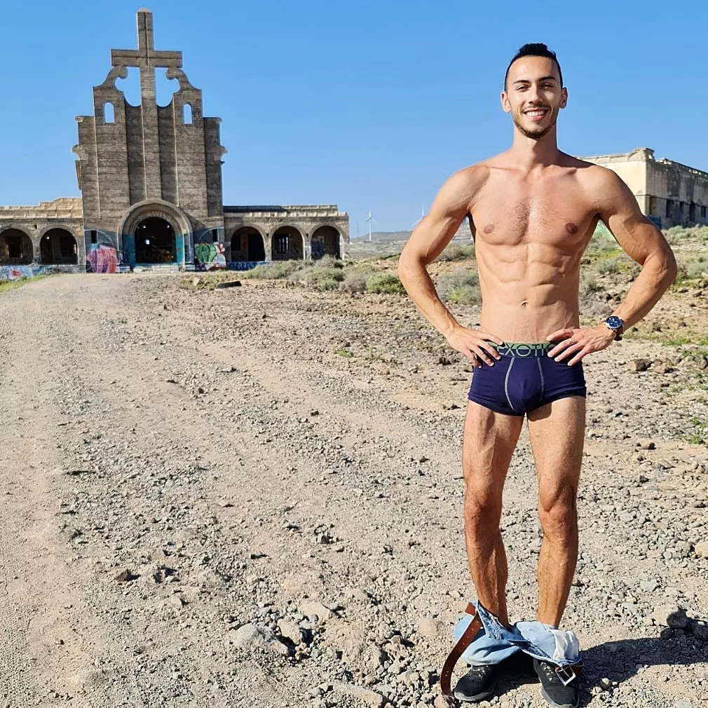 I show my Underwear in Public