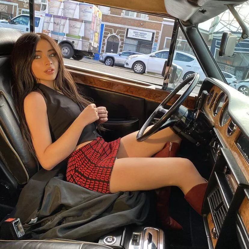 I want to give my post nnn load to Sabrina Carpenter or Vanessa Hudgens. Care to help? I can do it on cam