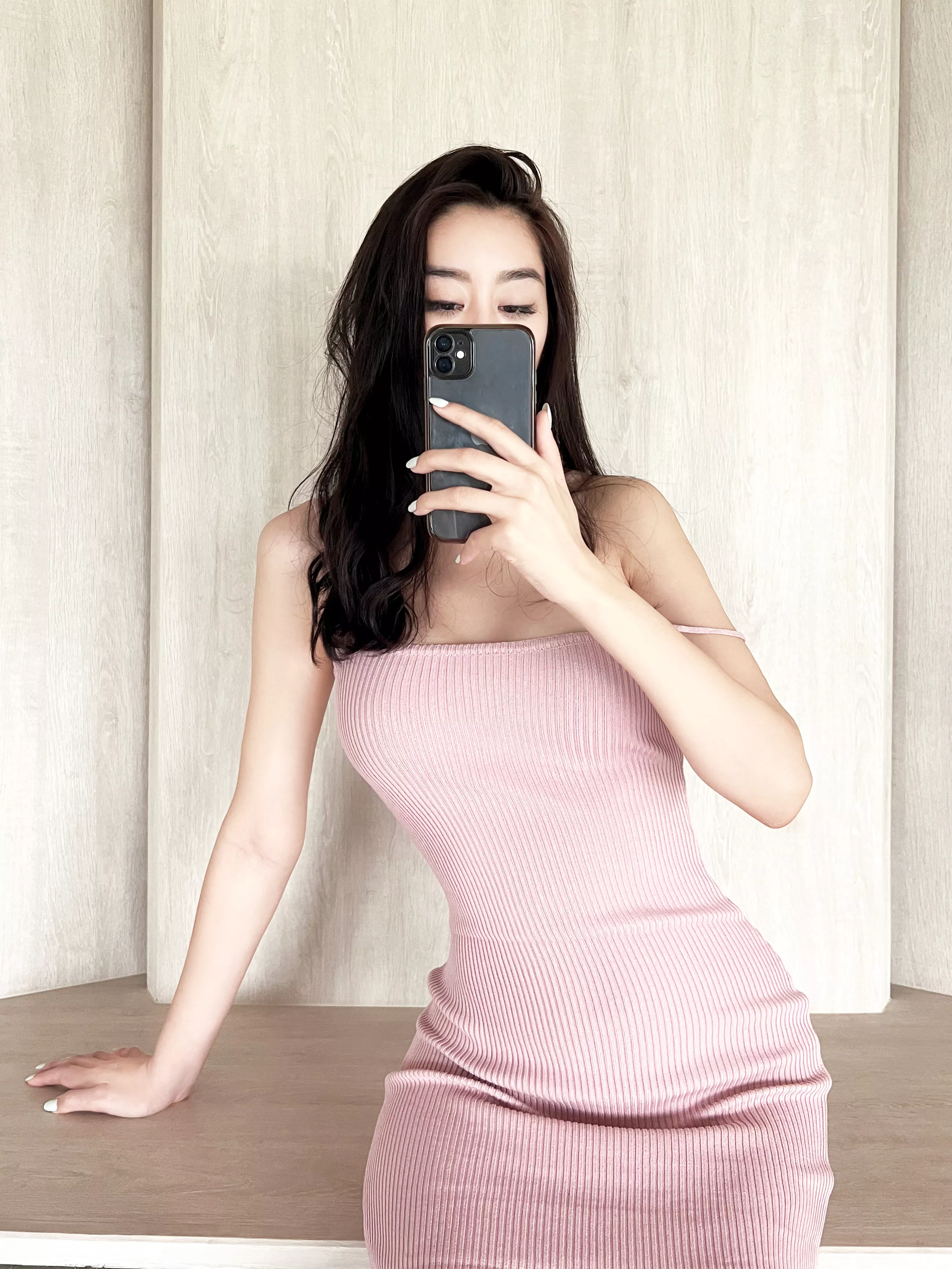 I'll let you imagine what's underneath 😈