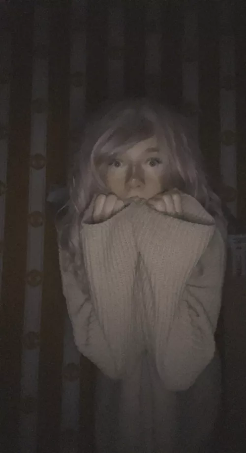 It do be kinda dark in here sometimes 😨