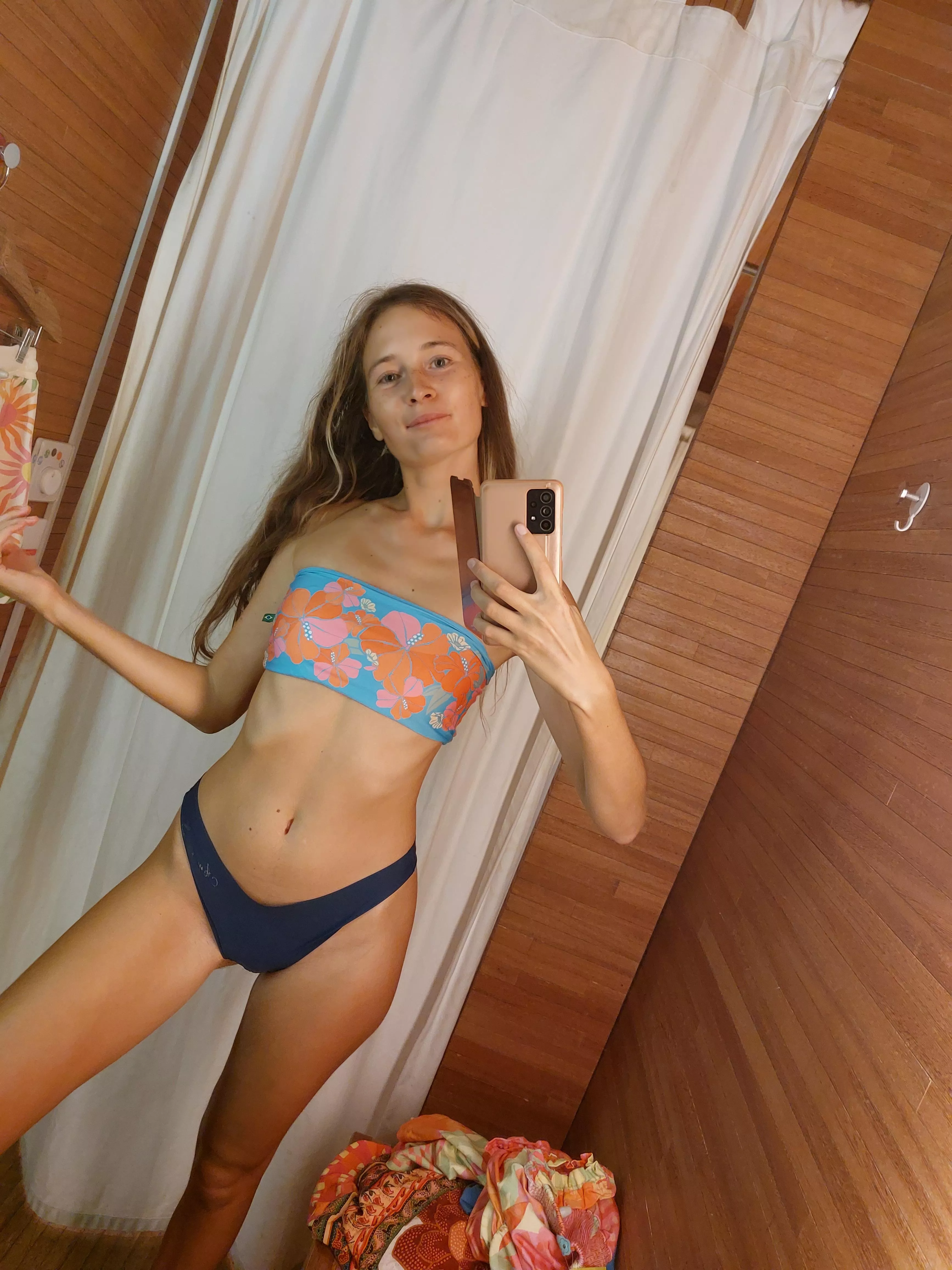 Just a cute babe🐱