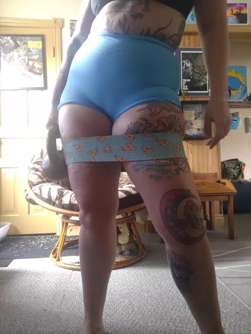 Keep Them Thighs Thick Ladies 💪🏻