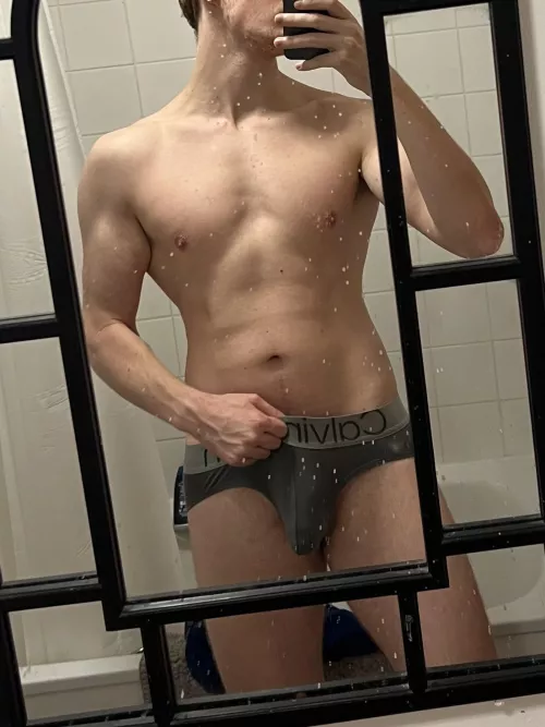 Leg day was hard but my third leg is still soft, get on your knees and fix that?