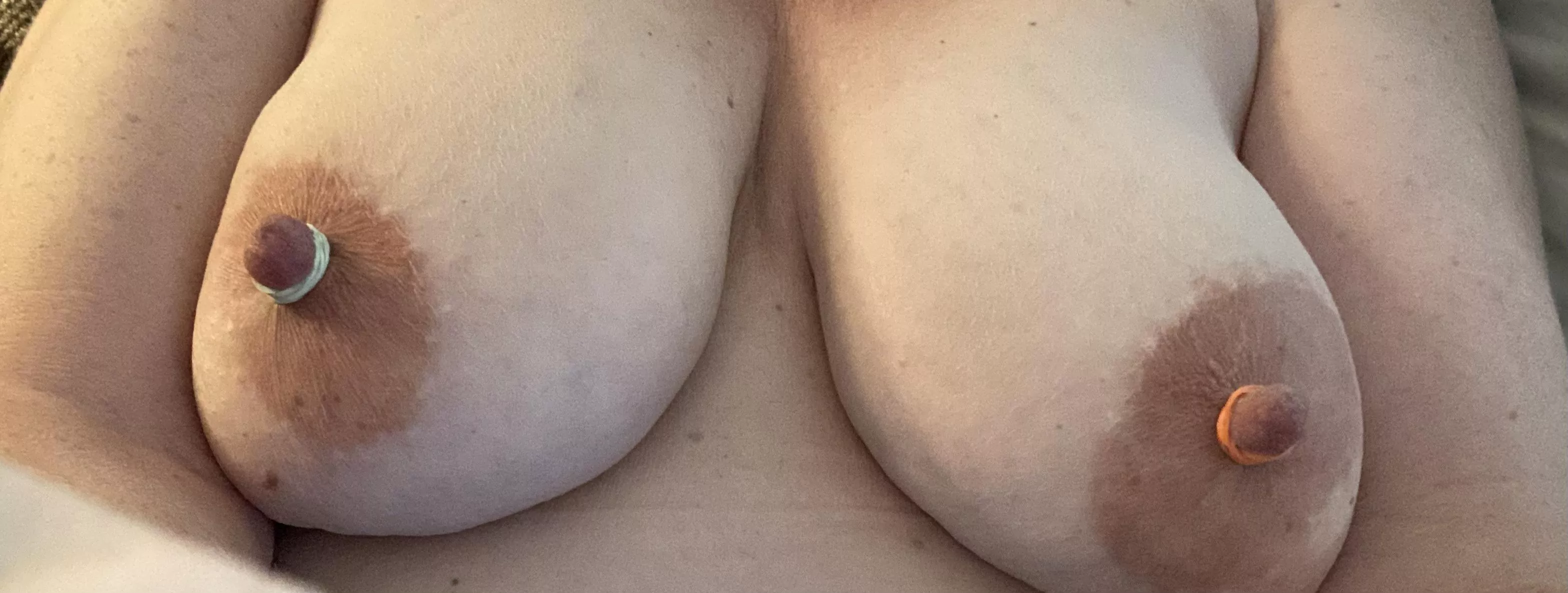 Little rubber bands to make my nipples hard