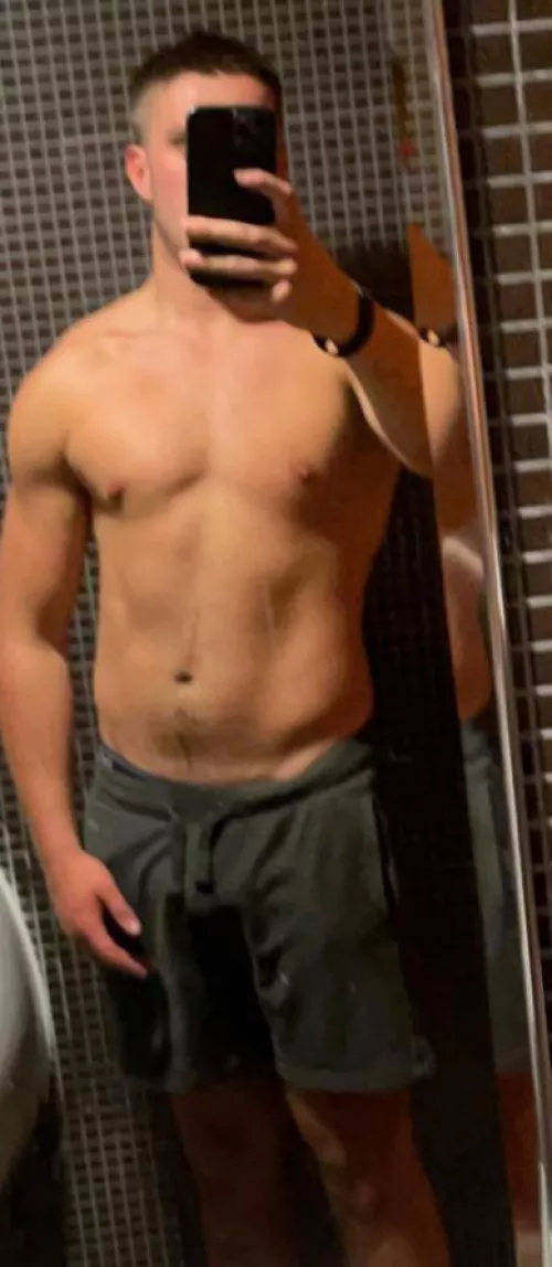 M23 so horny looking to meet single F or MF based near Swindon