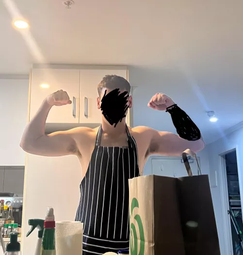 (M4F) heading to Melbourne next year, who can show me around?