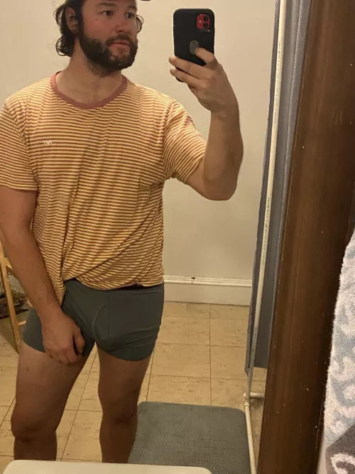 Might not be the most impressive bulge but here it is ;)