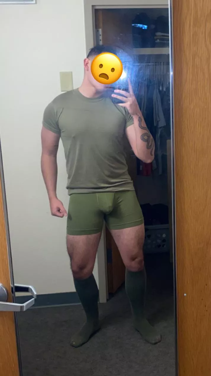 Morning after leg day 😏