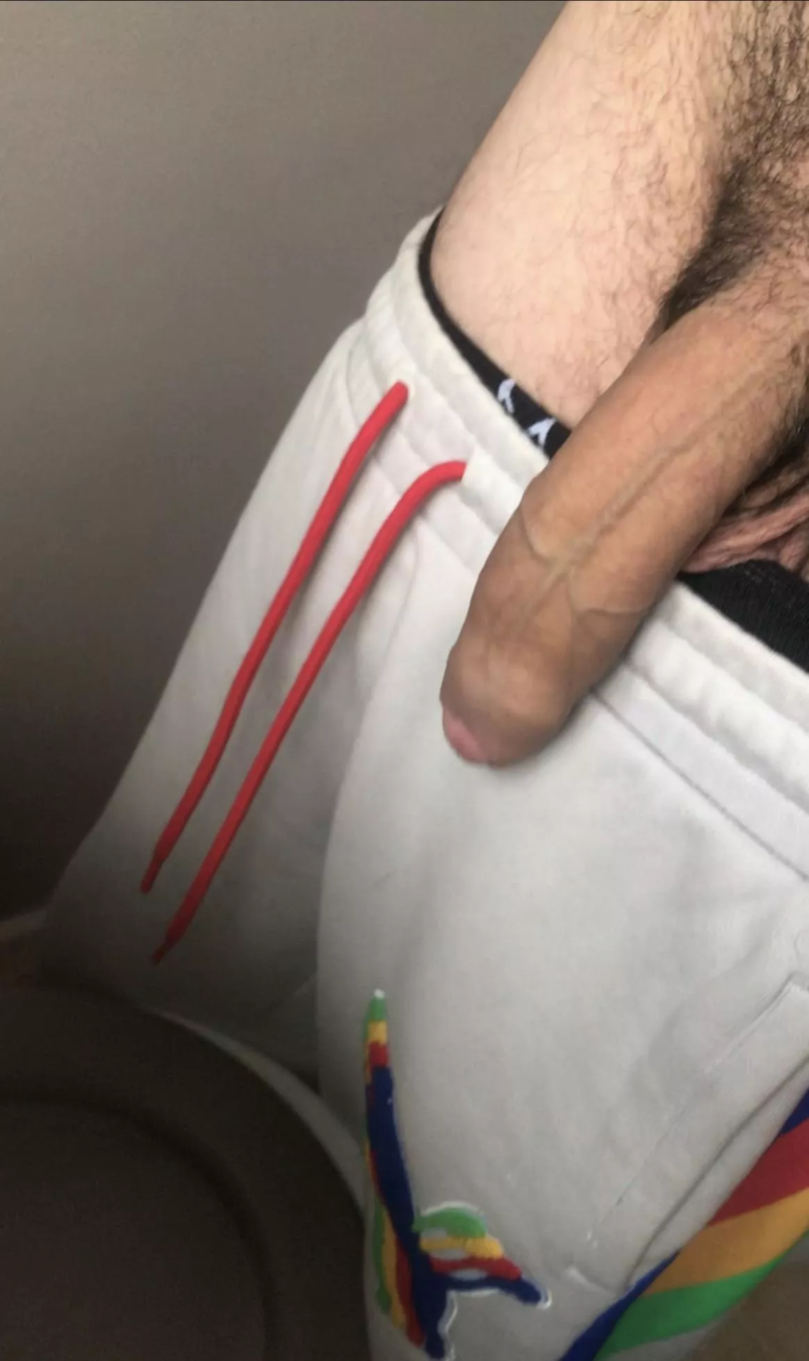 My Big uncut cock pissing🍆💪🏼Dms open😈(Soft cock pic)