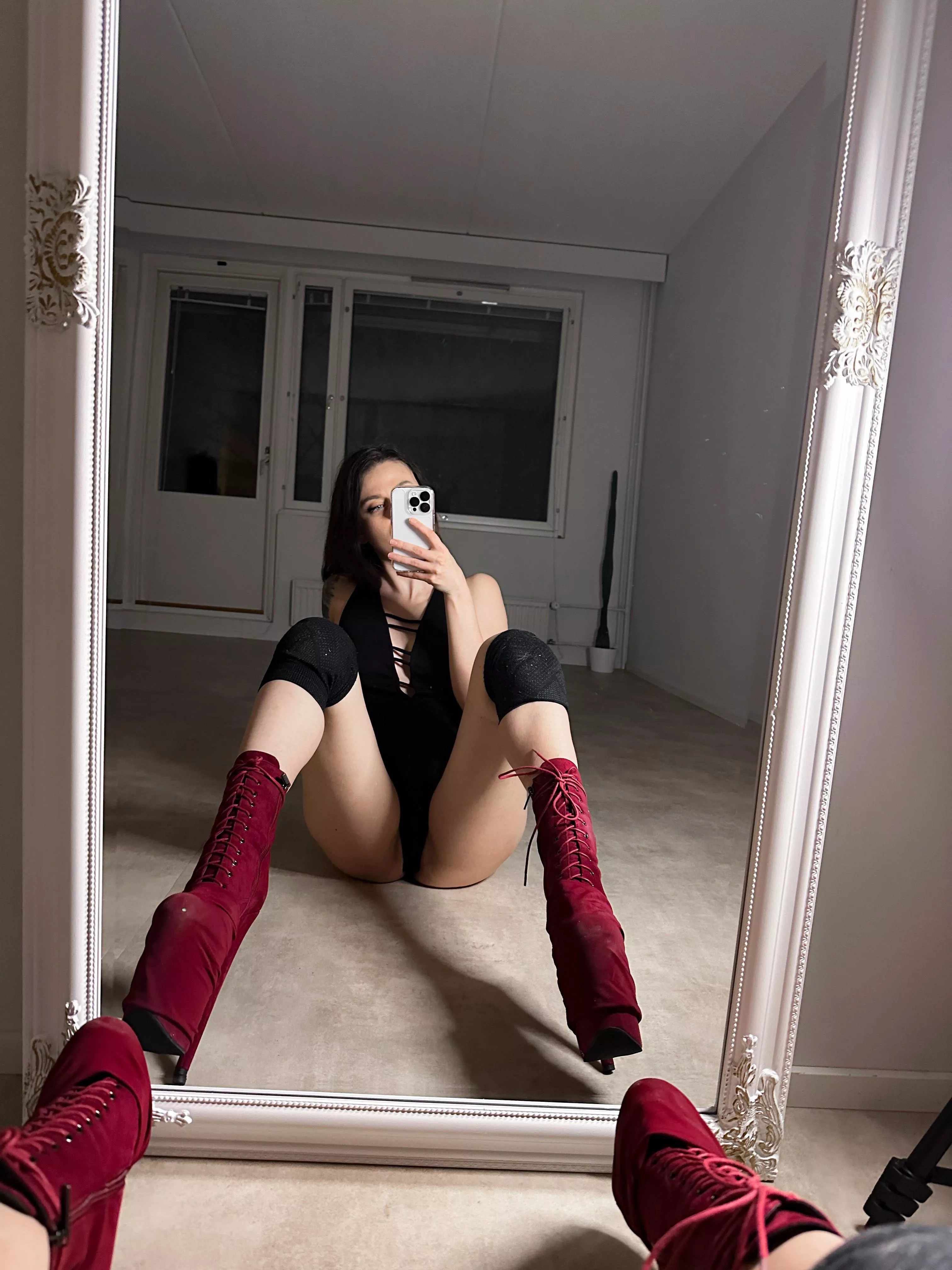 Preparing some Christmas gift for you 🎁😏